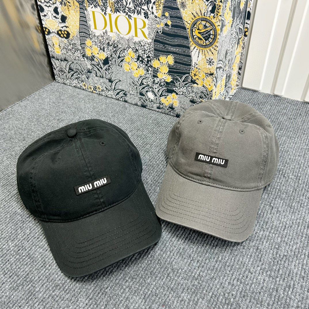 Miu Miu Caps